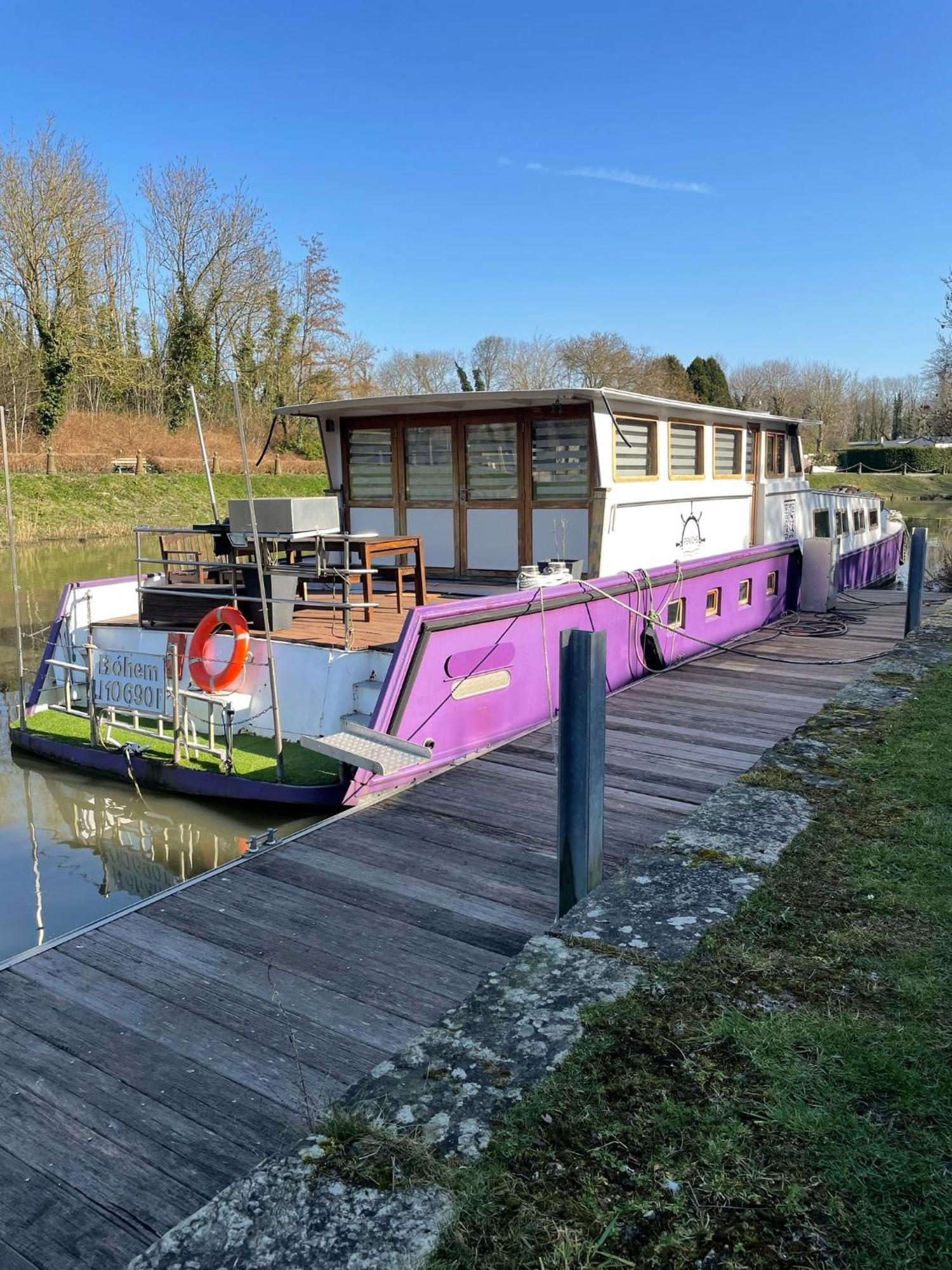 Nuit Insolite A Bord D'Une Peniche, 6 Personnes Bergues Buitenkant foto